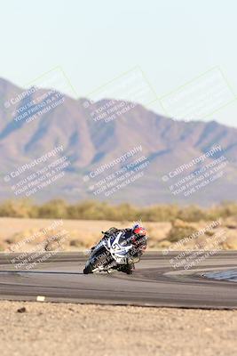 media/Dec-07-2025-CVMA (Sun) [[3e7d2de5dc]]/Race 17-Amateur Formula Middleweight/